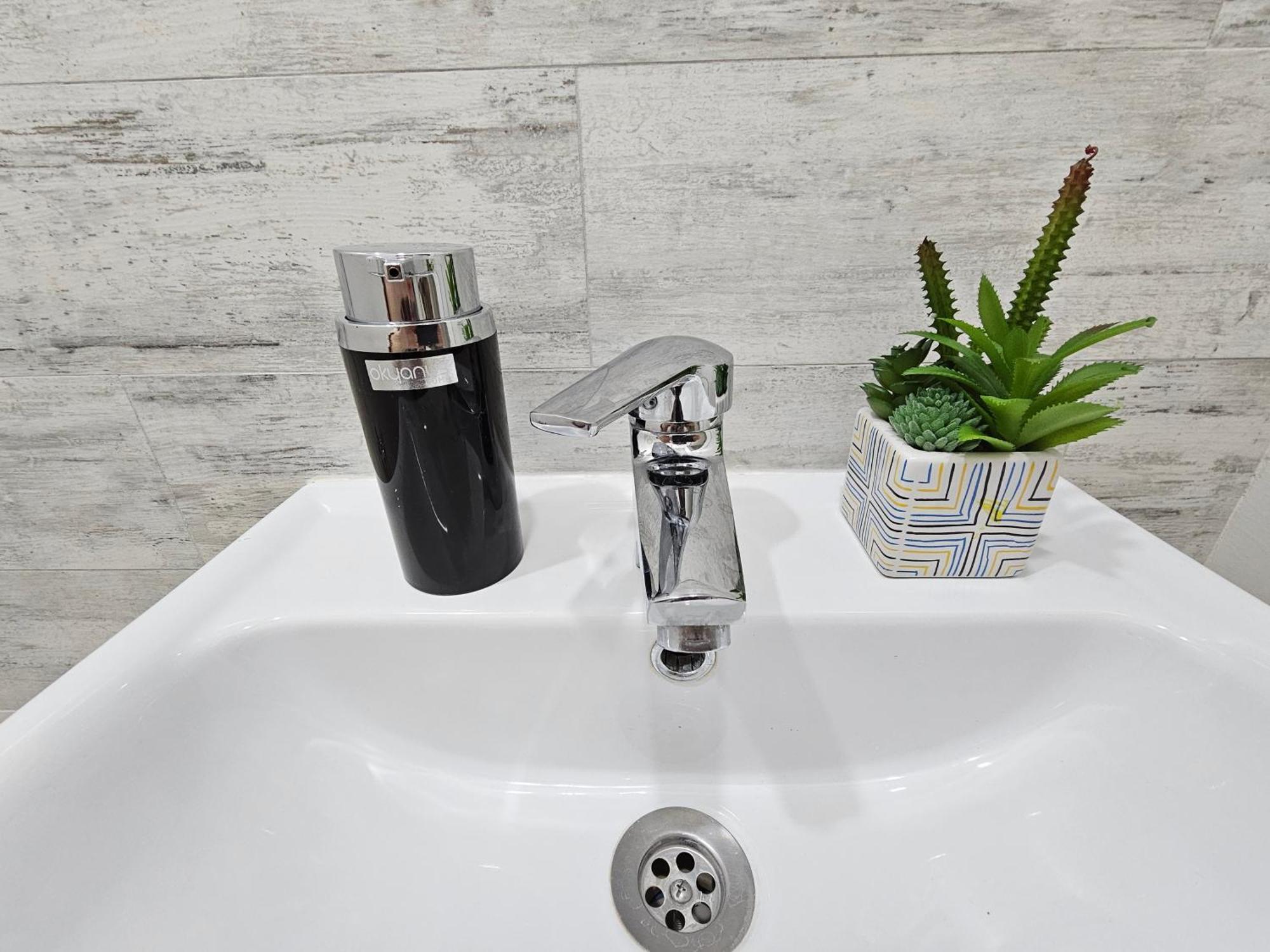 3 Room Gagarin Park Residential Complex Near Mega Shopping Mall Ałma Ata Zewnętrze zdjęcie